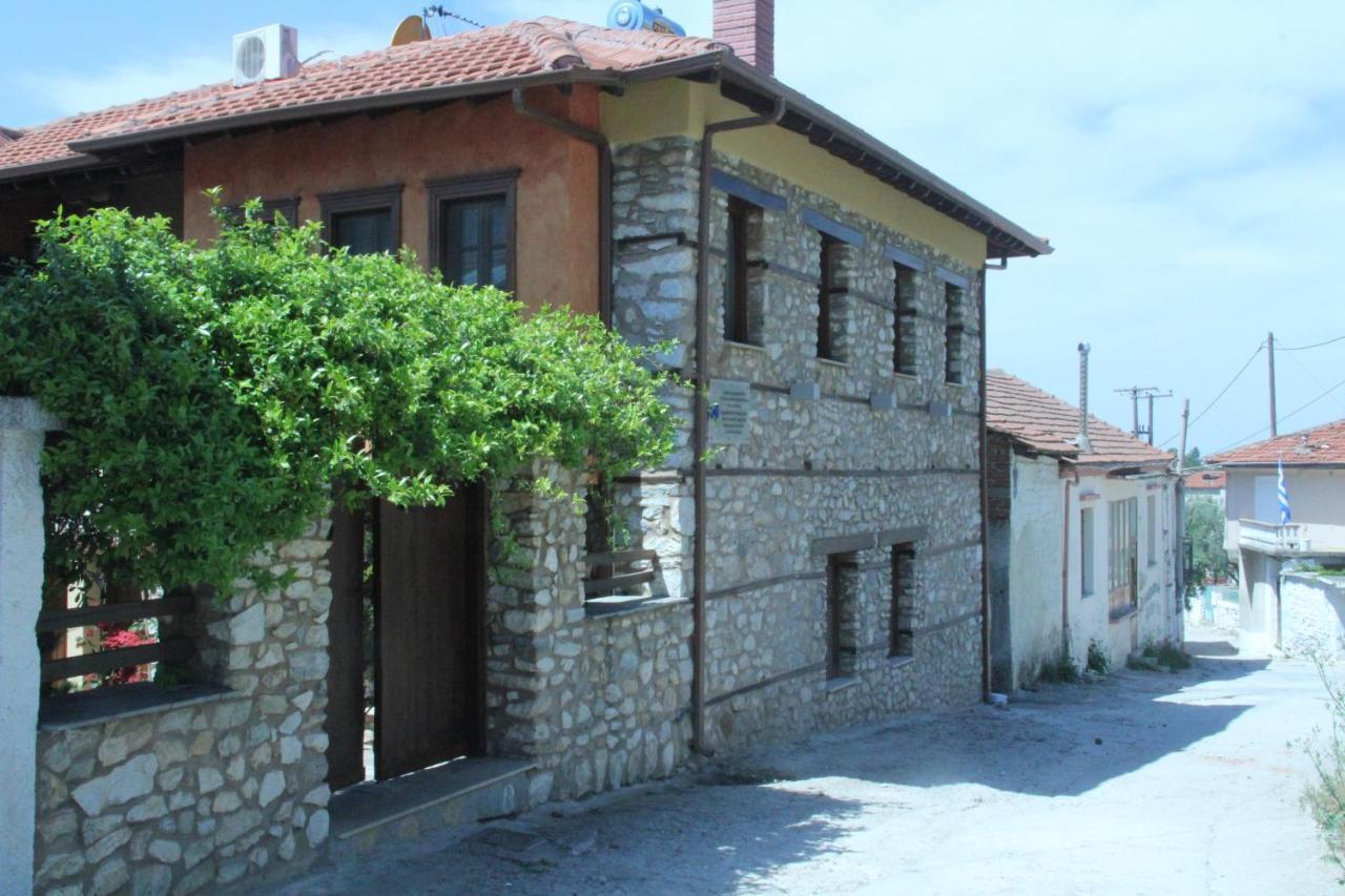 Apartment Livithron Rodon